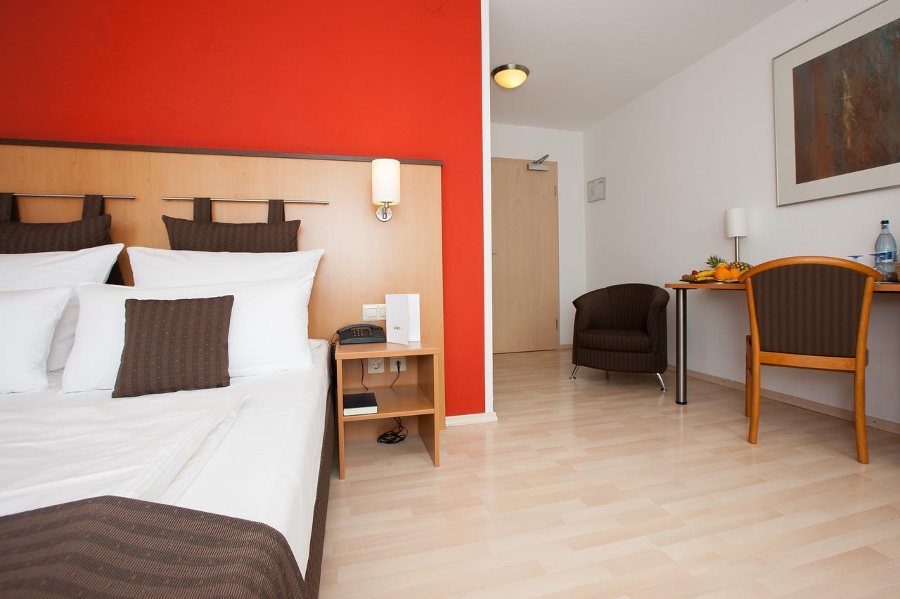 Centro Hotel U-No1, Trademark Collection By Wyndham Großbettlingen Eksteriør bilde