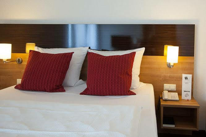 Centro Hotel U-No1, Trademark Collection By Wyndham Großbettlingen Eksteriør bilde
