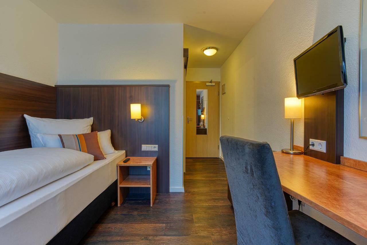 Centro Hotel U-No1, Trademark Collection By Wyndham Großbettlingen Eksteriør bilde
